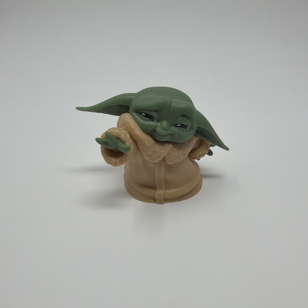 Star Wars Grogu Baby Yoda The Child Mini Figure Mandalorian Force Pose 2.25 In